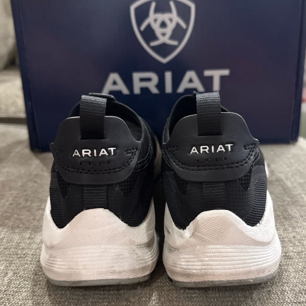 Ariat Women’s Ignite Slip On Athletic Tennis Shoes Black White Size 7.5 - Picture 3 of 5